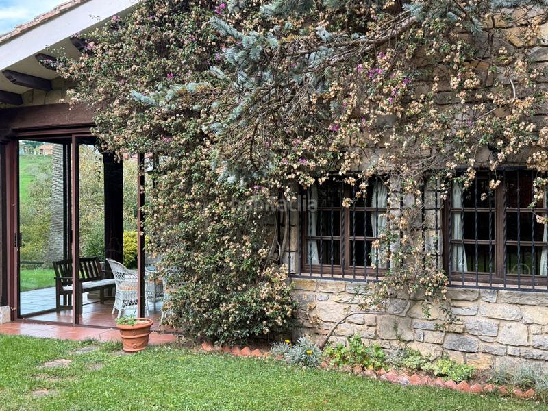 Foto dbf2b44c-22d7-477a-83e3-8d5d155fcfda. Casa con riscaldamento parcheggio in Bernueces Gijón