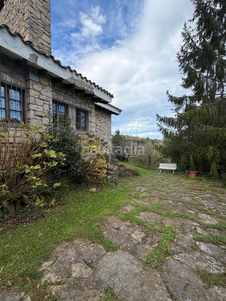 Foto eb29d103-466a-4c1b-9369-2613d3ea6b01. Casa con riscaldamento parcheggio in Bernueces Gijón