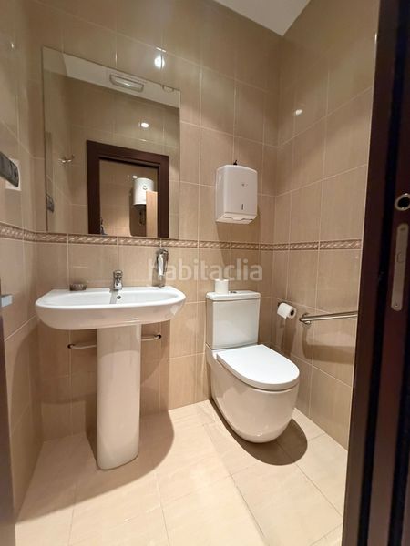 Foto ecf0ea91-86c1-494f-b735-3be38ba68b19. Affitto ufficio con riscaldamento in Centro Gijón