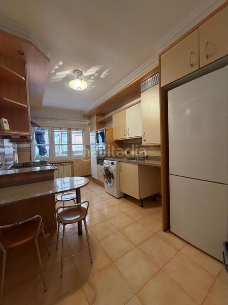 Foto 4961407a-7175-47a9-a950-bcd5e3d4c199. Piso  lado begoña en Centro Gijón