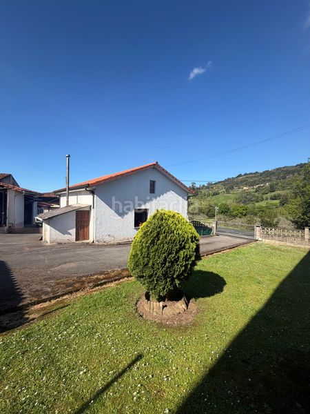 Foto 295c4aa1-cf5c-45c0-9c19-79d3e570c2d2. Casa amb calefacció aparcament a Vega Gijón