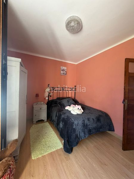 Foto 71fddfb1-a8a6-48a8-bfca-d7518897bc2d. Casa amb calefacció aparcament a Vega Gijón