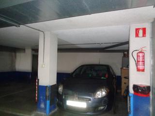 Aparcament cotxe  Mikeldi kalea. Garaje en venta en mikeldi