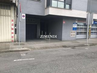 Aparcament cotxe a Bidebarrieta kalea 27. Garaje en venta en iurreta