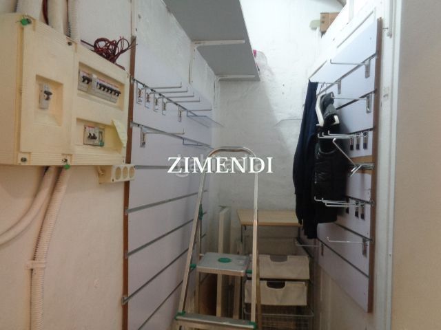 Foto 5baa0799-607d-48c9-b530-5f207a0cca6d. Lloguer local comercial a Durango