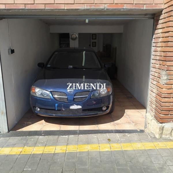 Foto e97a8698-e0b3-4fe2-9bfd-97522eb38827. Parking coche garaje en venta en Galdakao