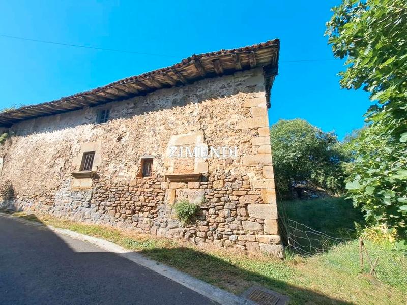 Foto 38998a54-198e-4f6a-a4f5-5d8f4f546c5a. Masia a Abadiño