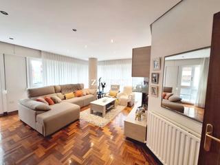 Appartement à Durango. Se vende amplio y luminoso piso en durango