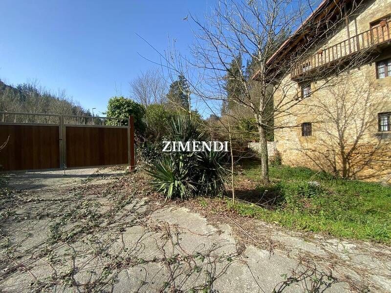 Foto 7ed01365-f269-406b-9070-918c77d7afd7. Masia a Mallabia