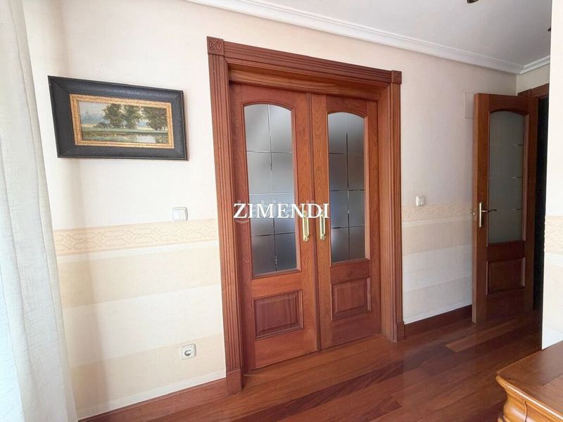 Foto 0b15d820-b5c8-4612-bb74-9cb6ba201f1d. Casa adossada amb calefacció aparcament a Durango