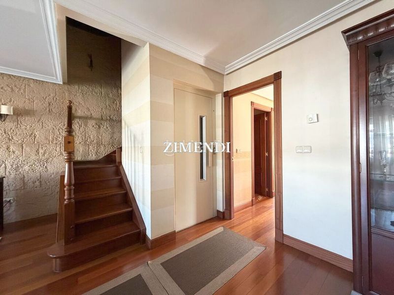 Foto 2d99dd7d-dc74-49d9-adf5-3bb9ca0c4ef8. Casa adossada amb calefacció aparcament a Durango