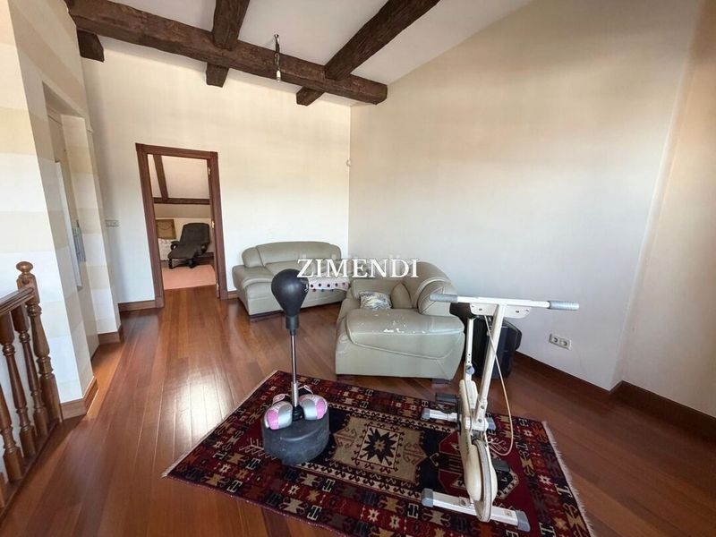 Foto 2e9df1e0-46cb-4efe-b6e8-226b450ccdbc. Casa adossada amb calefacció aparcament a Durango