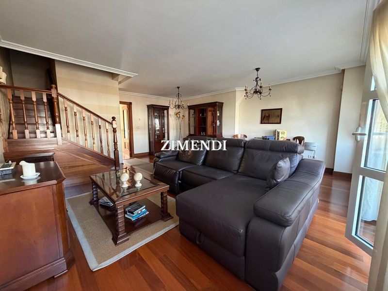 Foto 32329554-ca1f-4abd-a724-684fc7589b59. Casa adossada amb calefacció aparcament a Durango