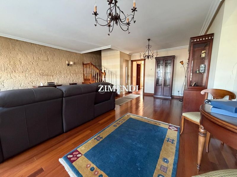 Foto 35a7a47c-d89d-424a-b1b9-09f95dffe03e. Casa adossada amb calefacció aparcament a Durango