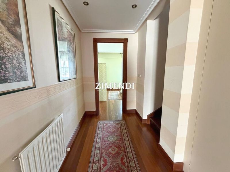 Foto 6012ce09-dcee-4bf1-946e-0e3bf683b90d. Casa adossada amb calefacció aparcament a Durango