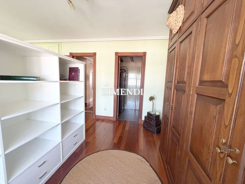 Foto 7e5ef905-77b0-436d-9b68-c20c3e0be5a0. Casa adossada amb calefacció aparcament a Durango