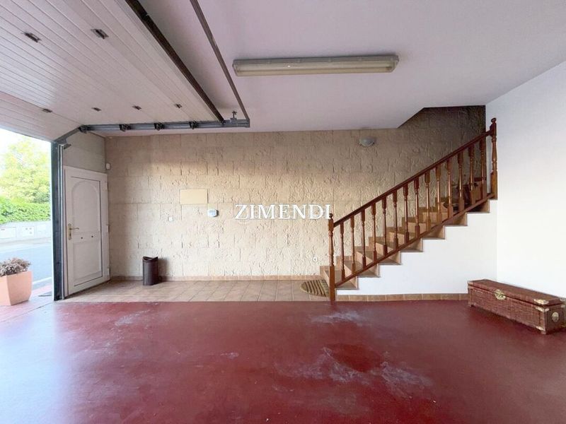 Foto 8de27152-5bbf-46ce-bdbc-b0fcd56600b9. Casa adossada amb calefacció aparcament a Durango