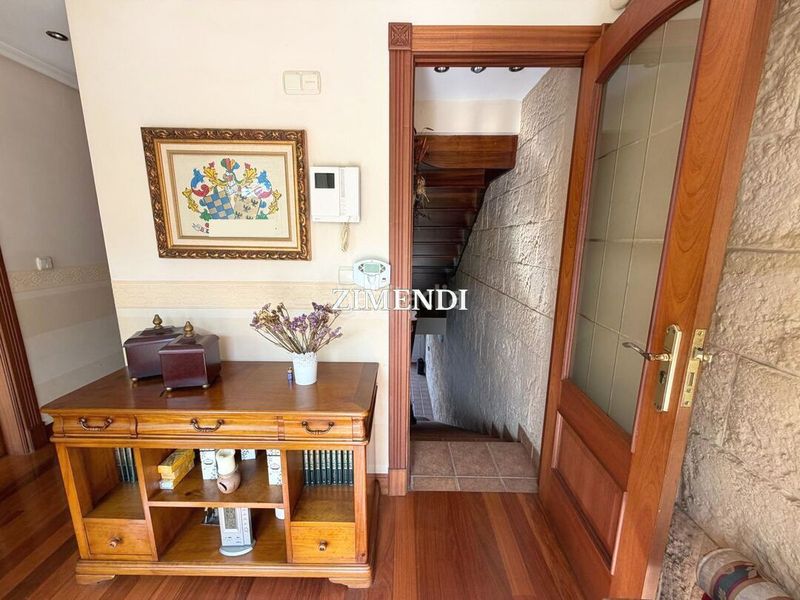 Foto a1d04764-2906-4555-9047-a4da6c554ab6. Casa adossada amb calefacció aparcament a Durango