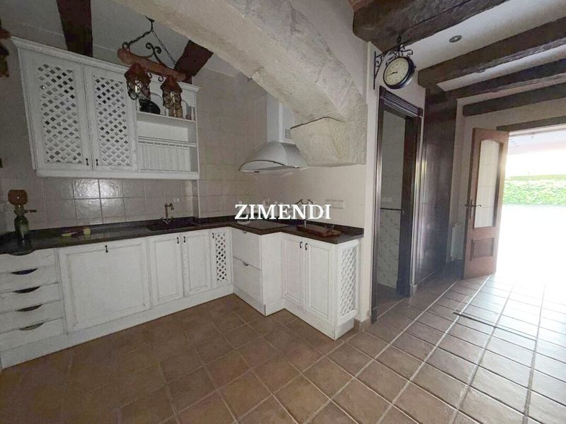 Foto c75f0a89-97f2-42f4-8569-d2341d83ef7e. Casa adossada amb calefacció aparcament a Durango