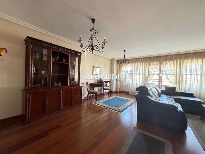 Foto ec3edd9a-e2b6-497f-aa81-feb2dffaa9ab. Casa adossada amb calefacció aparcament a Durango