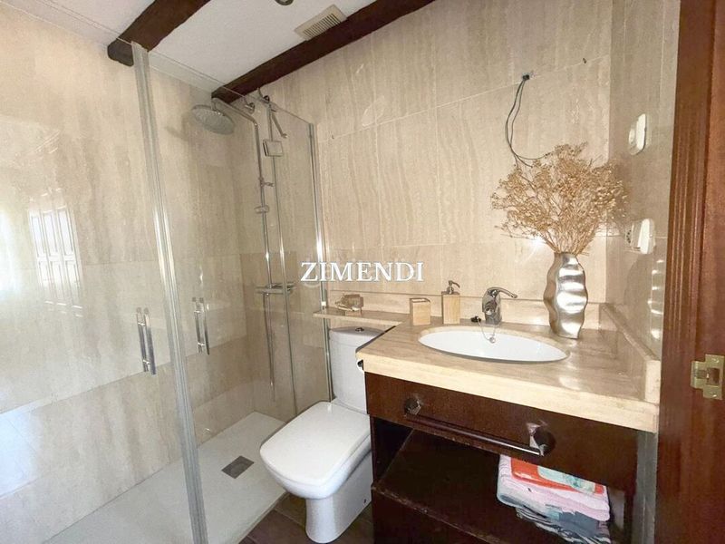 Foto ecf8e0a4-4d80-4b98-b353-a90c4120e683. Casa adossada amb calefacció aparcament a Durango