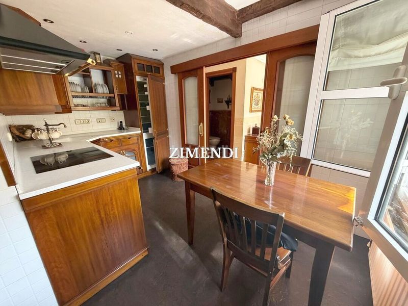 Foto eee77b6c-4dc2-4277-99db-2c5216450bf8. Casa adossada amb calefacció aparcament a Durango