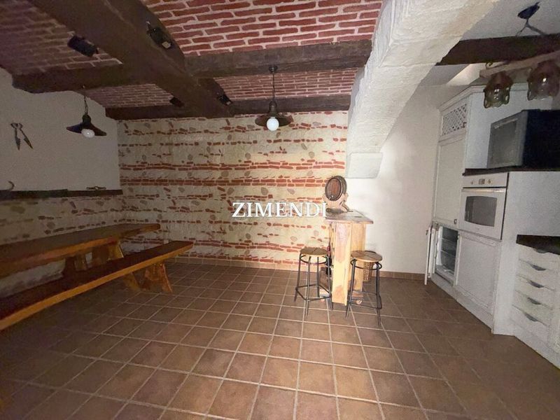 Foto eeed9fc8-8d1c-43a4-b403-41fd98c7f68b. Casa adossada amb calefacció aparcament a Durango