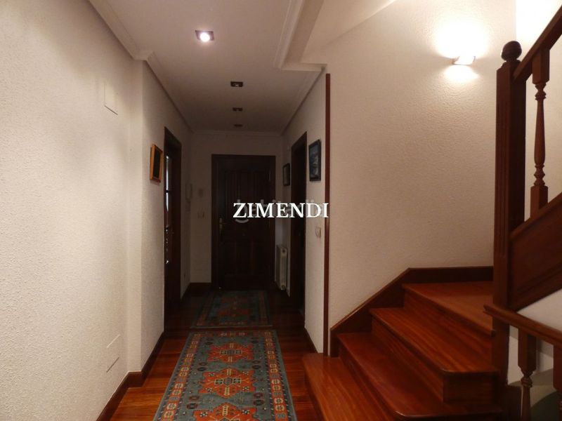 Foto 0e80e69f-7143-432d-ad6b-1709b185553b. Casa adossada amb calefacció a Durango