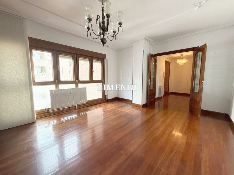 Foto 9c6a3ffa-a3ae-4a80-8ede-94488488b942. Flat with heating parking in Durango