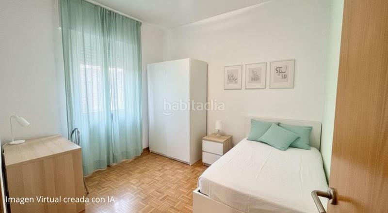 Foto 1557bf3d-13b3-46cf-a534-0c16e68b37dc. Attico con riscaldamento parcheggio in Guinardó Barcelona