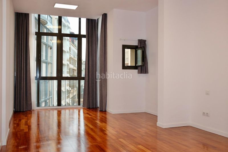 Foto b0e49f75-305d-4d45-8cbe-f83c01280bcb. Pis amb calefacció a Dreta de l´Eixample Barcelona
