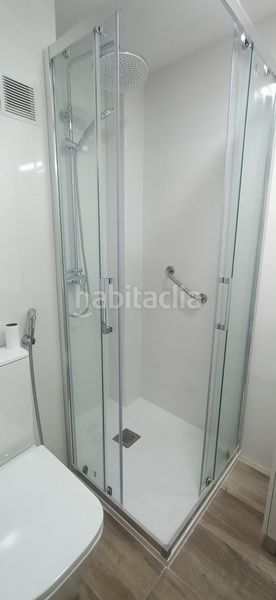 Foto e5569f70-8d01-4fa7-b56c-8ae91fdb6d27. Pis amb aparcament a El Clot Barcelona