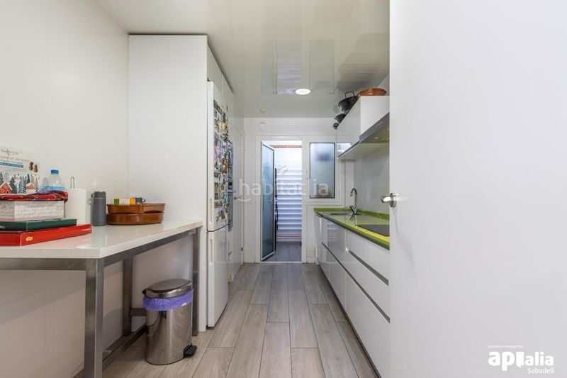 Foto 7eecd24f-fa07-4a9b-a707-12d82ac1a5e6. Duplex with heating in Eixample Sabadell