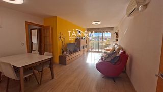 Piso  Gran via de les corts catalanes. Vivienda de 3 habitaciones con terraza, vistas despejadas y park