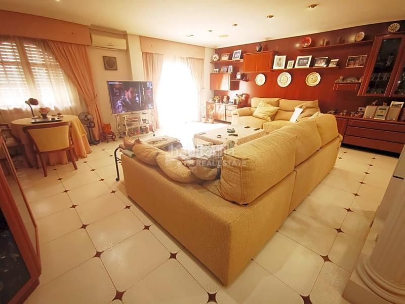 Foto cd2cc3e8-4e7b-44b8-8695-7b1196858cc8. Duplex con parcheggio in Hospital - Plaza del Real Castellón de la Plana