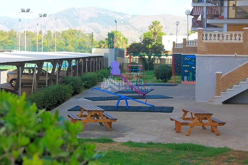 Foto f3a8fcee-338a-4674-9cd8-508820ed940d. Lloguer apartament amb aparcament piscina a La Curva Benicasim / Benicàssim