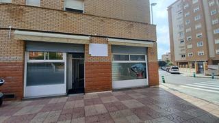 Business premise  Carrer del ceramista godofredo buenosaires. Local zona peri 18