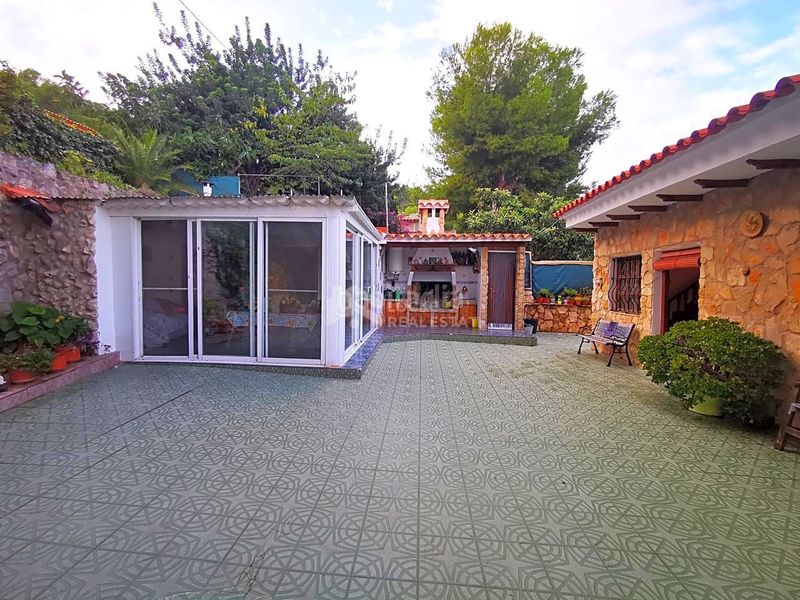 Foto b158f1cb-ed84-4d2f-9a55-f6a3b932a257. Casa amb piscina a Font d´en Carròs (la)