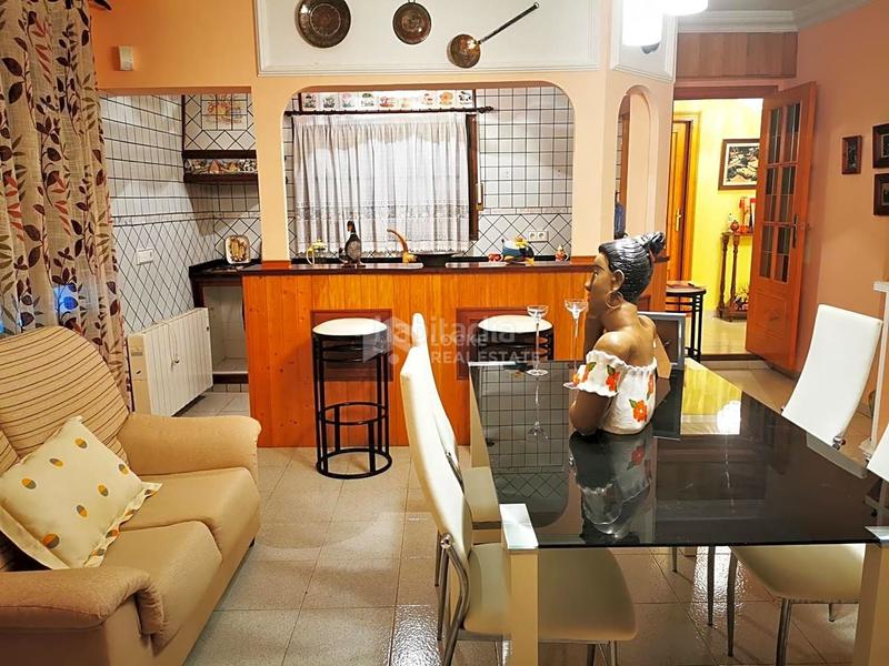 Foto 3f8b456d-6a4b-4ad4-a345-d31cd4ccbdb5. Casa amb piscina a Font d´en Carròs (la)