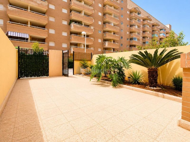 Foto f7d3df3b-1eab-4fc0-a2d7-32a2cc41c236. Planta baixa amb aparcament piscina a Costa Caribe Oropesa del Mar
