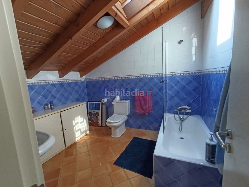Foto b87b0bdd-8e28-4492-a09c-bb5beac015e0. Xalet amb calefacció aparcament piscina a Maruri - Jatabe