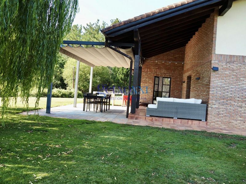 Foto dd4fa125-da4b-4b21-bab1-c59aca220355. Xalet amb calefacció aparcament piscina a Maruri - Jatabe