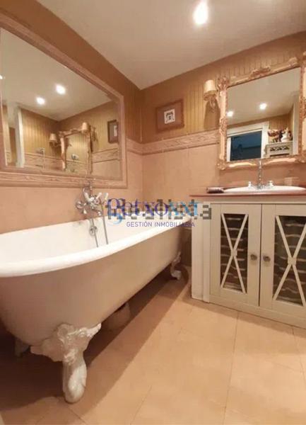 Foto 1ee7e9aa-3ff6-43d9-95b4-8e39059cd7c0. Appartamento con camino riscaldamento parcheggio in Getxo