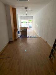 Location Local commercial à Las Arenas. Local comercial de 75m2, actualmente instalado como locutorio, d