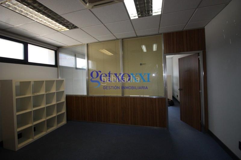 Foto f16b7278-2563-46ff-8907-2b700f036e11. Location bureau avec chauffage dans Lamiako-Txopoeta Leioa