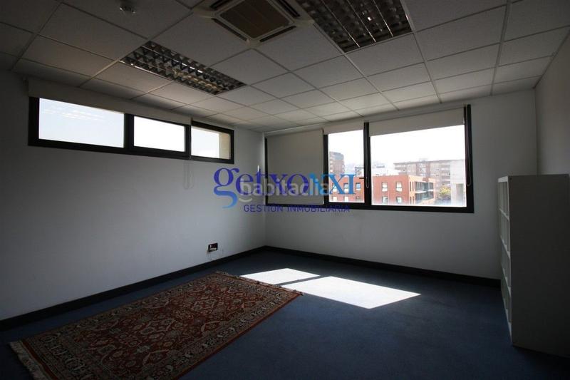 Foto 42b758db-d104-4478-8828-f03c5c83b82c. Lloguer oficina amb calefacció a Lamiako-Txopoeta Leioa