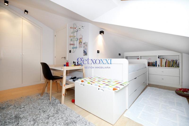 Foto 6a23b430-a020-4316-927a-04c306e3c7ce. Duplex avec chauffage parking piscine dans Neguri Getxo