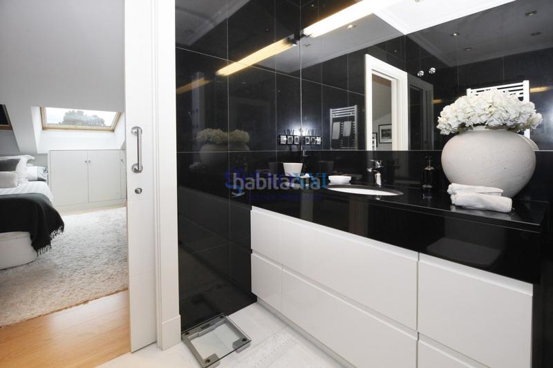 Foto ccd6cc8a-943b-4278-9cf8-84d58123bdbc. Duplex avec chauffage parking piscine dans Neguri Getxo