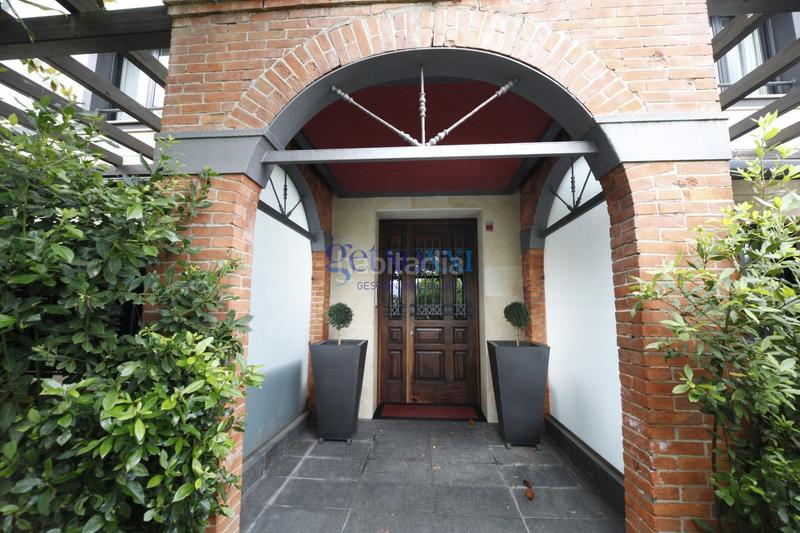 Foto f6930fff-96b3-4d55-874e-b039a06c2838. Duplex avec chauffage parking piscine dans Neguri Getxo