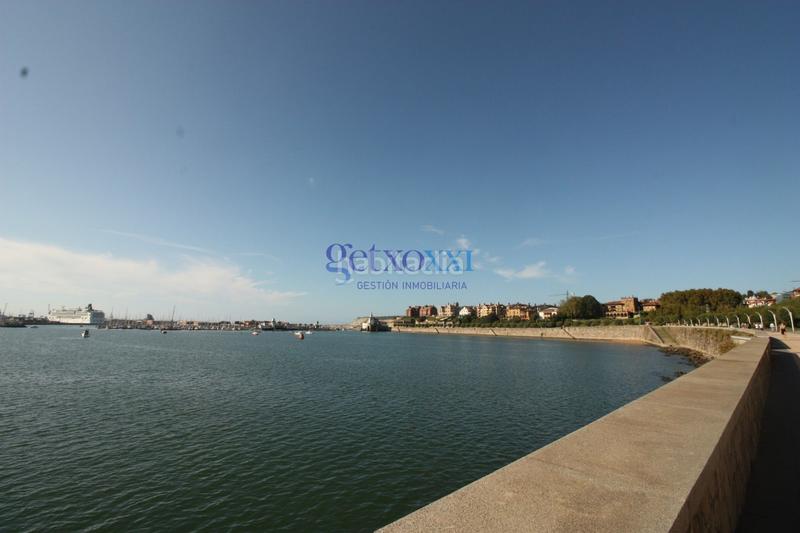 Foto 53389080-8fb5-4844-9830-b4bf9bd06c84. Appartamento con riscaldamento parcheggio in Las Arenas Getxo